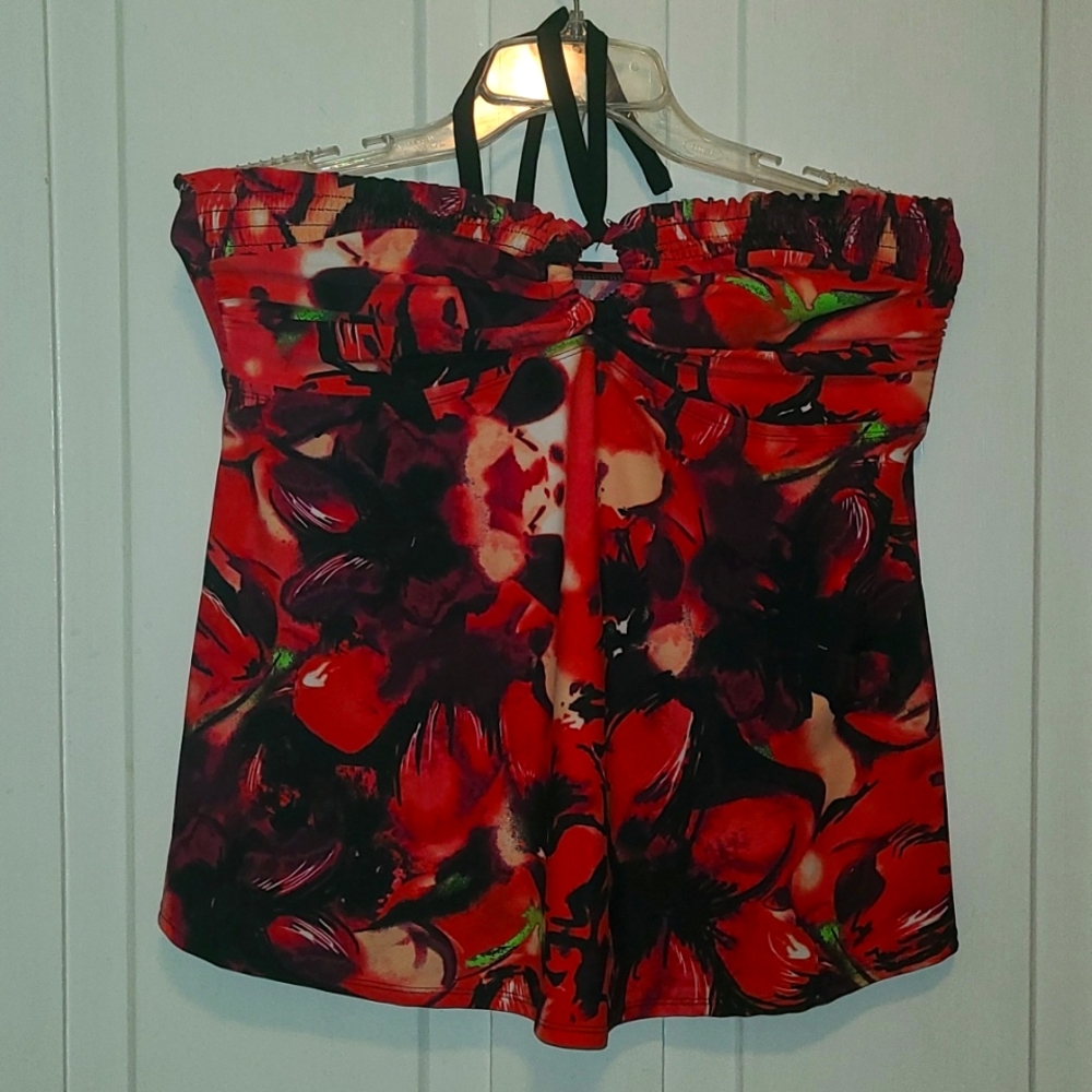 🤰Liz Lange Swim Top🤰